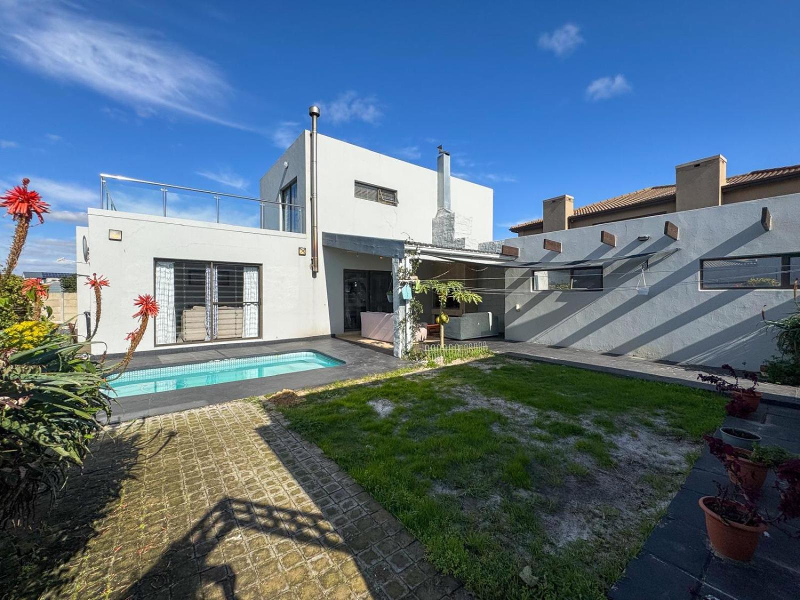 Homestay Inside A Mansion Cape Town